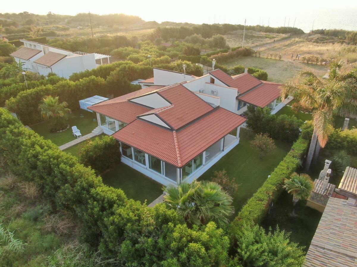 Villa Letizia กัมโปเฟลิเช ดิ โรชเชลลา ภายนอก รูปภาพ